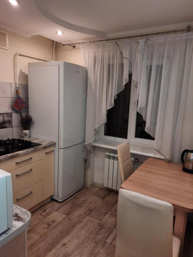Квартира Возле Вокзала Kamianske Exterior foto